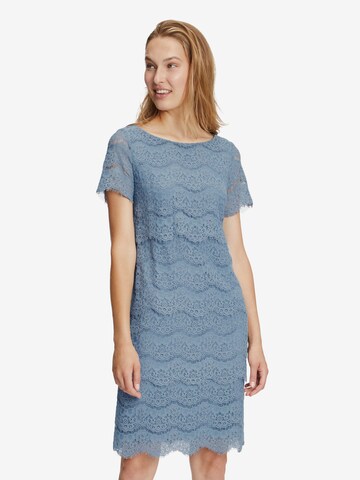 Vera Mont Cocktail Dress in Blue: front