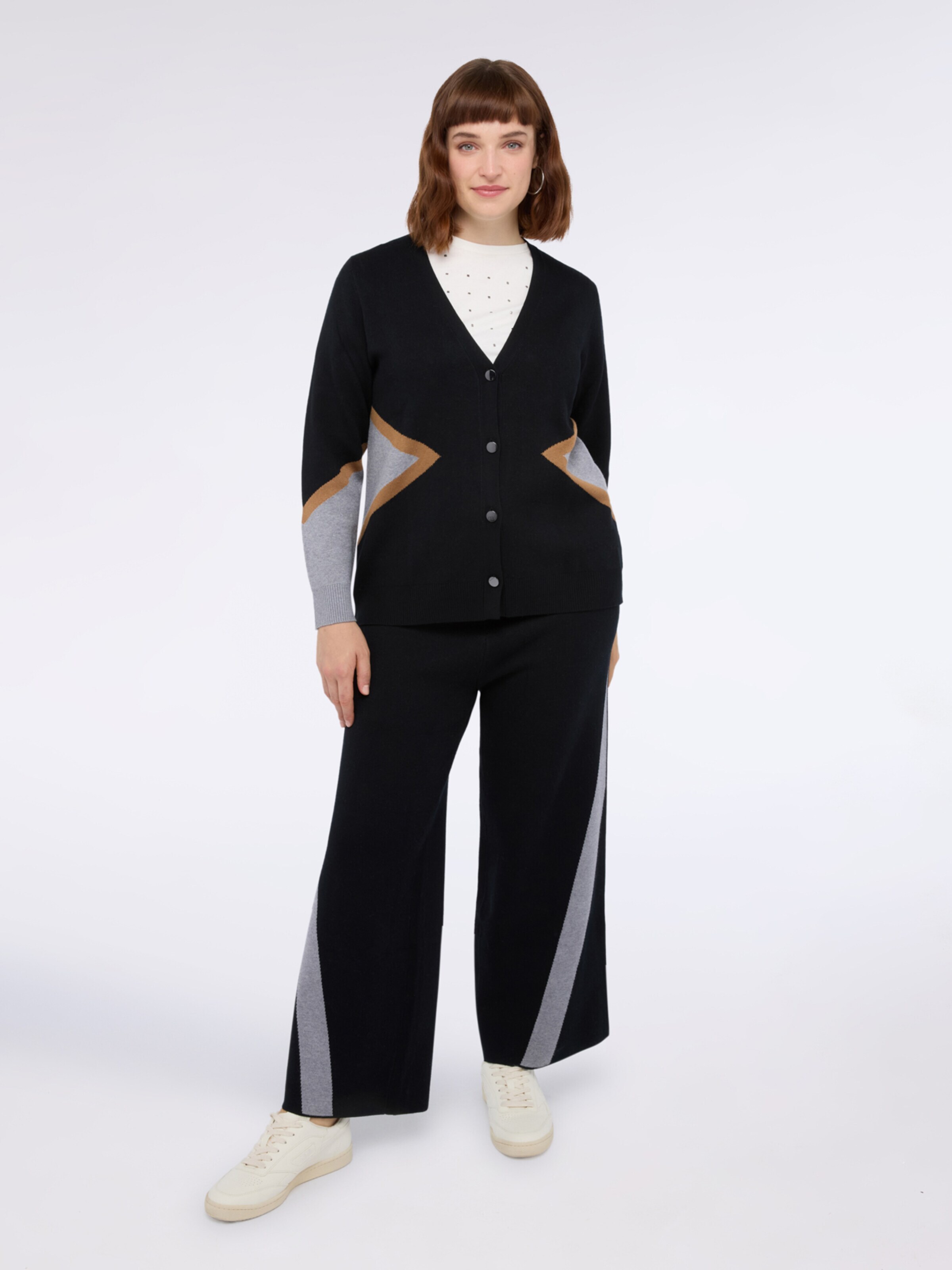 Fiorella Rubino Flared Pants in Black: front