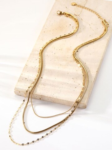 Collana 'Fine Triple Layer' di Hey Happiness in oro