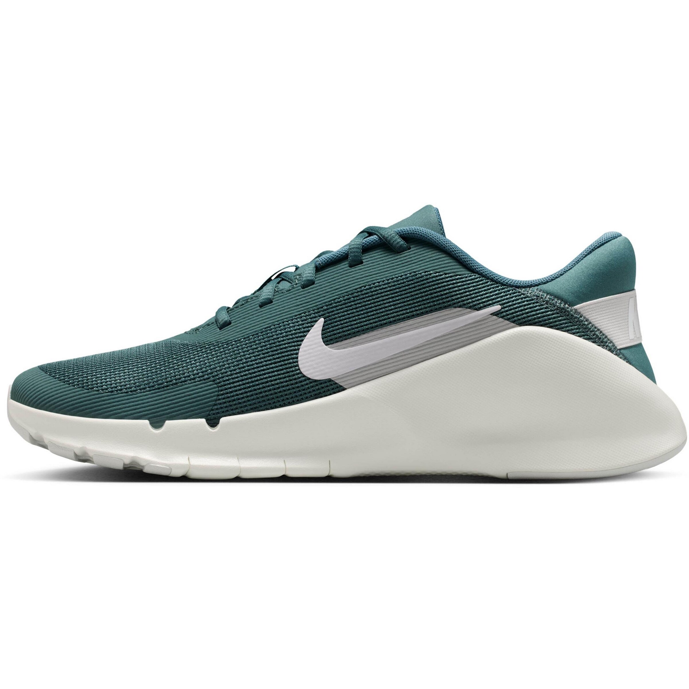 NIKE Laufschuh in Grün