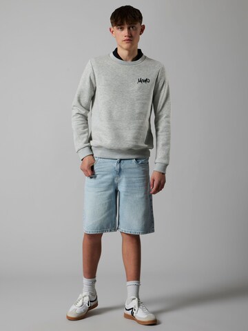NAME IT - Sudadera en gris