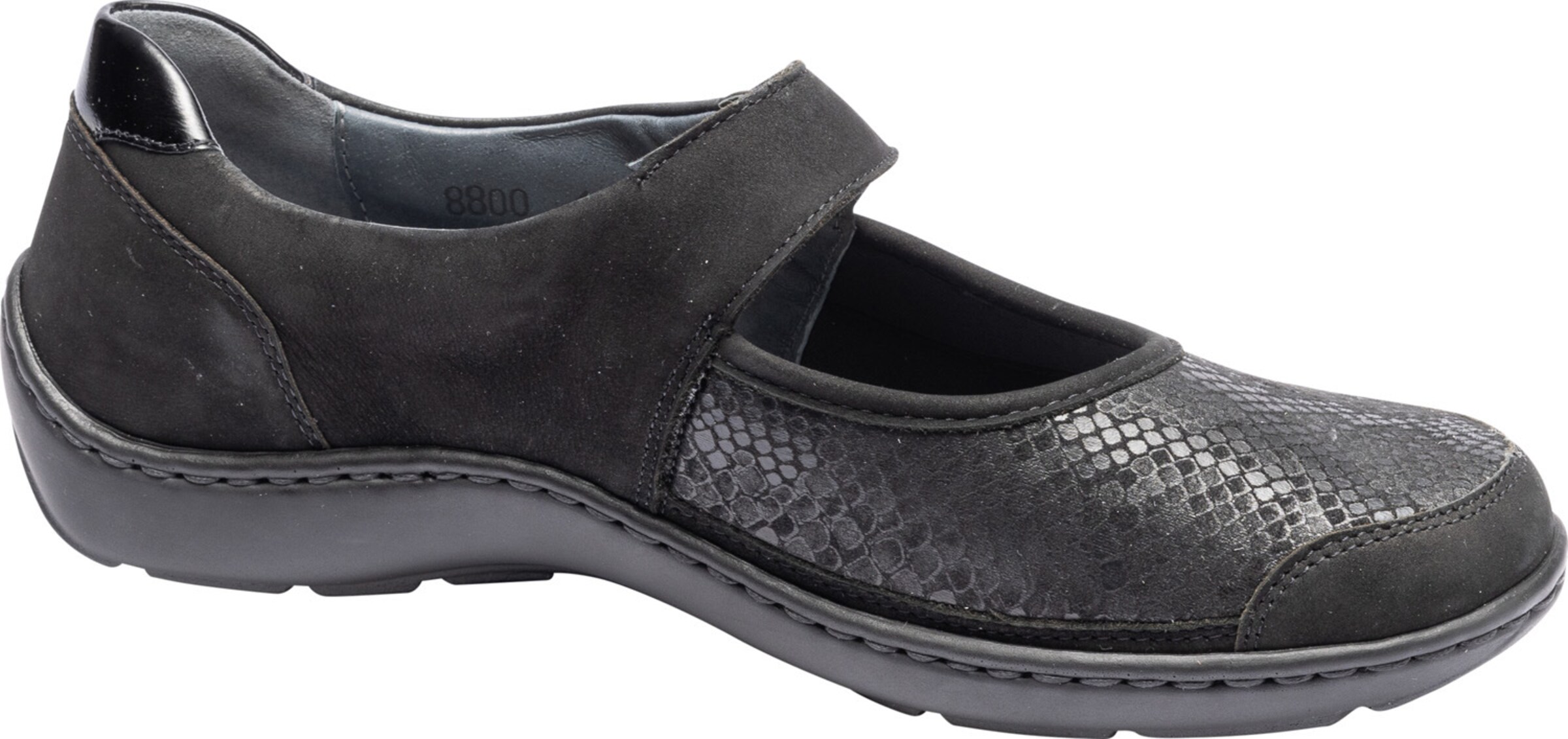 WALDLÄUFER Ballet Flats with Strap in Black