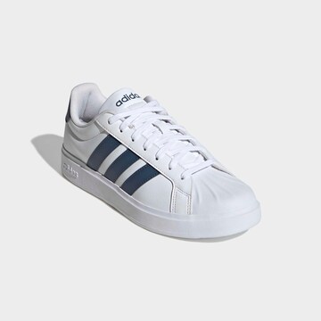 ADIDAS SPORTSWEAR Sneakers in White: front
