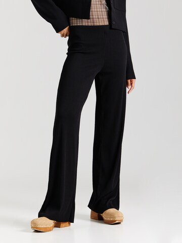 Hailys Wide Leg Hose 'Su44ri' in Schwarz: Vorderseite