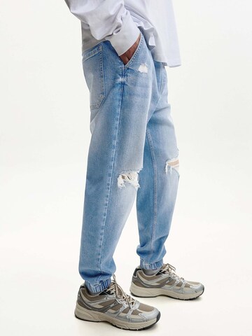 Bershka Tapered Jeans in Blue