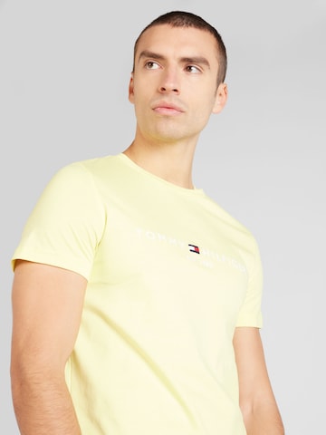 Coupe regular T-Shirt TOMMY HILFIGER en jaune