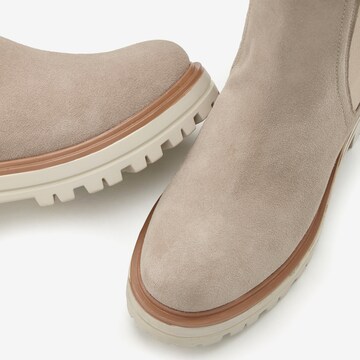 Elbsand Chelsea Boots in Beige