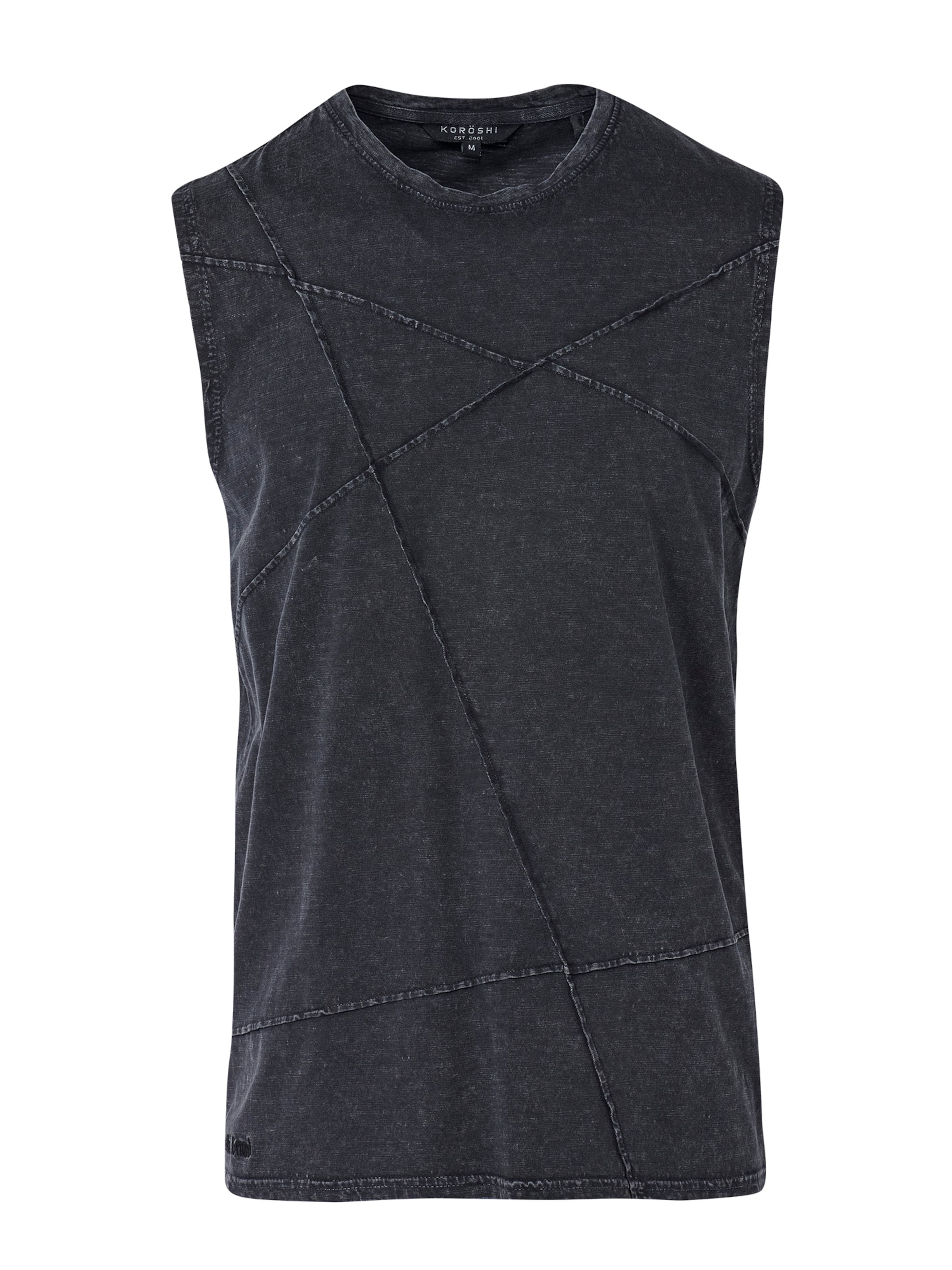 Tricou de la KOROSHI pe negru: față