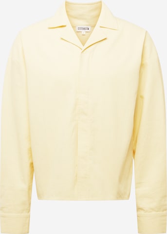 ABOUT YOU Limited Regular fit Button Up Shirt 'Jamie' in Yellow: front