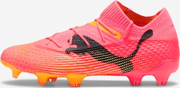 Chaussure de foot 'FUTURE 7 ULTIMATE' PUMA en rose : devant