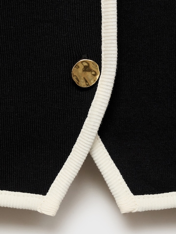 MANGO Gebreid vest 'PORTBI' in Zwart