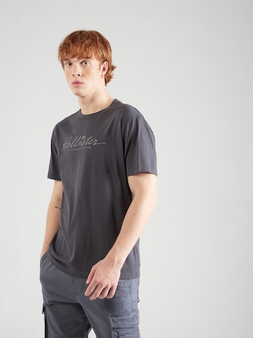 HOLLISTER Shirt 'TECH' in Grijs: voorkant