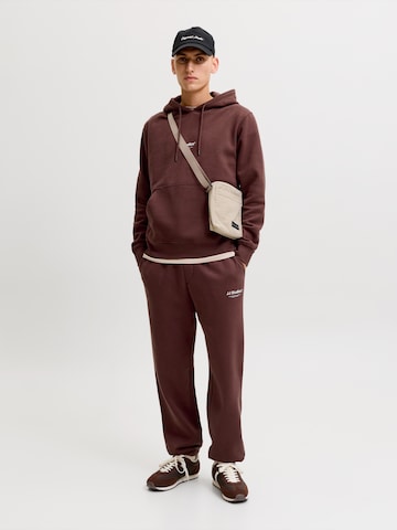 JACK & JONES Sweatshirt 'JJESoho' in Bruin