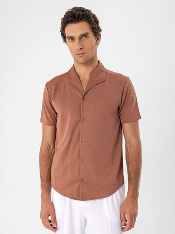 Antioch Regular fit Button Up Shirt in Brown: front