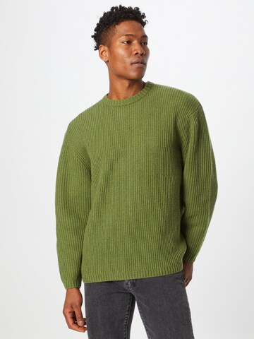 LEVI'S ® Trui 'Battery Crewneck Sweater' in Groen: voorkant