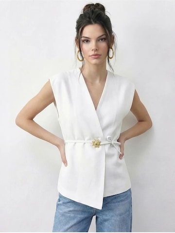 Bianco Lucci Vest in White
