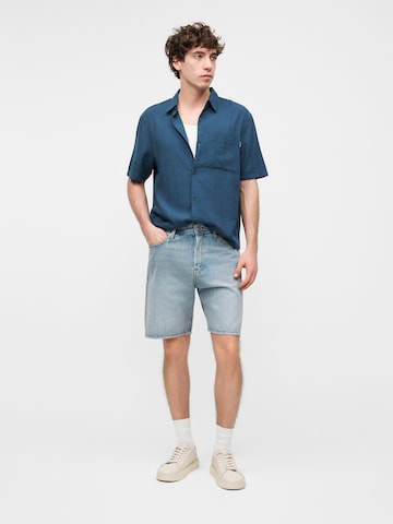 HOLLISTER Regular fit Button Up Shirt in Blue