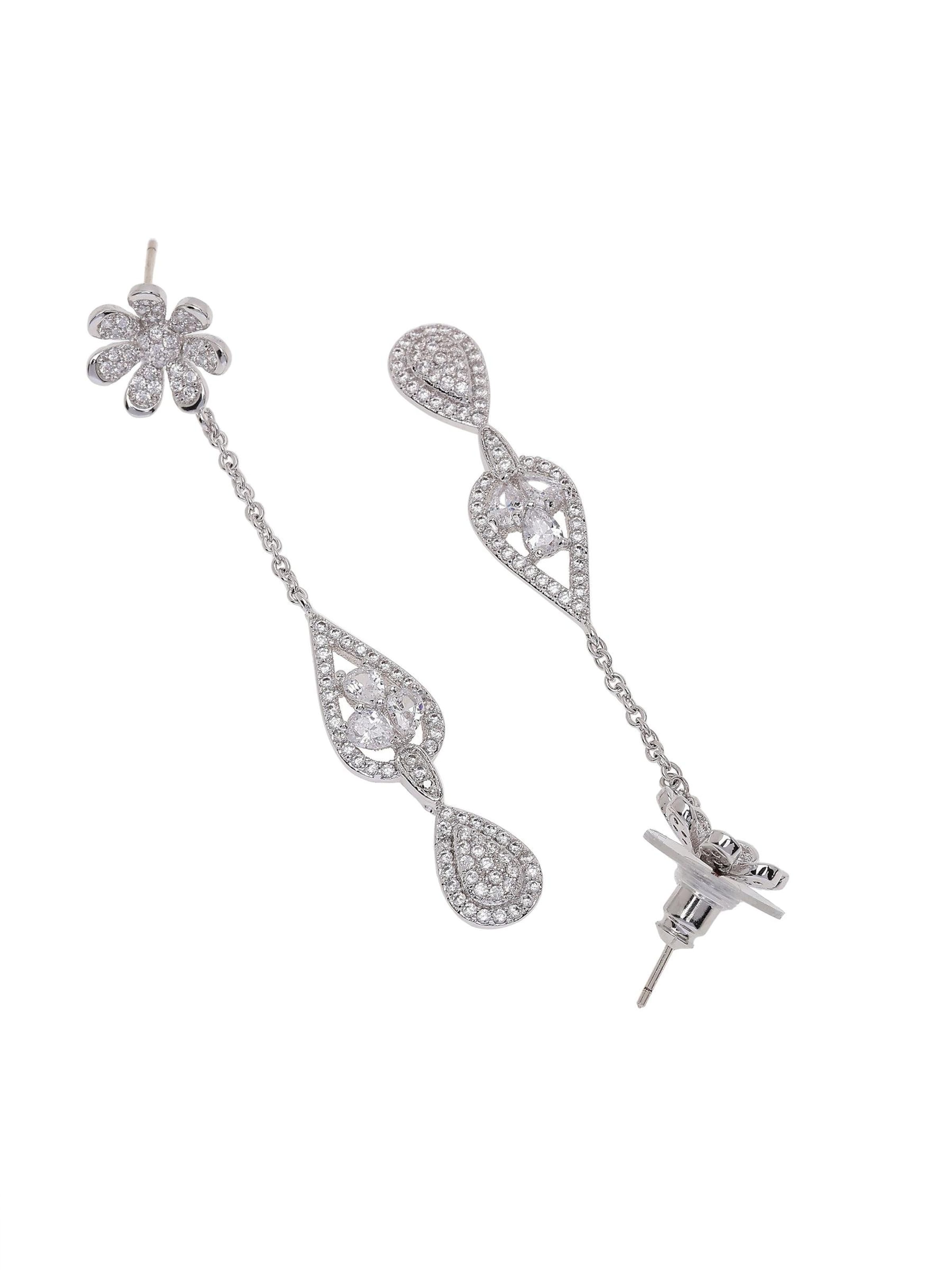 Boucles d'oreilles 'Yulia' AVANT-GARDE PARIS en argent