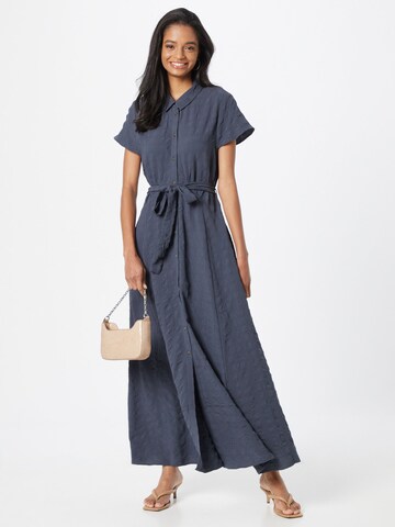 SOAKED IN LUXURY - Vestido camisero 'Arjana' en azul