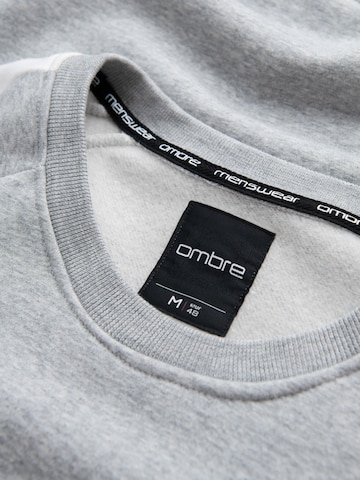 Sweat-shirt Ombre en gris