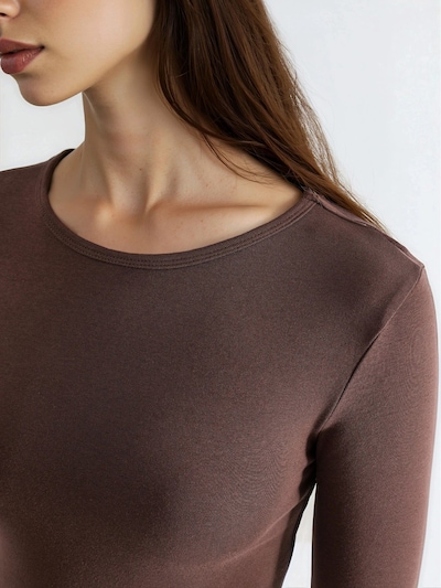 Busem T-shirt en chocolat, Vue avec produit