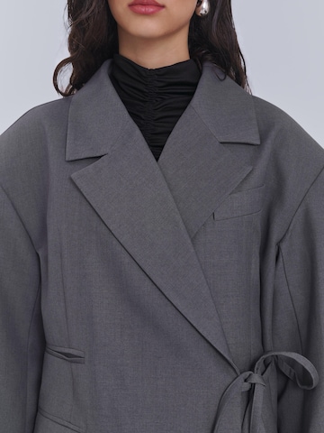 Blazer 'WRAP OVERSIZED BLAZER' AEMMI en gris