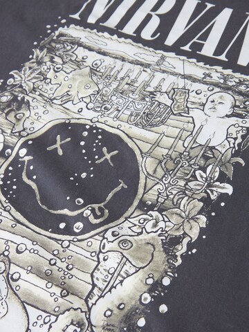 T-Shirt 'Nirvana' TWO SOON en gris