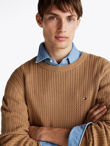 TOMMY HILFIGER Pullover in Braun