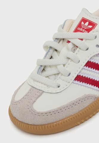 ADIDAS ORIGINALS - Sapatilhas 'Samba' em branco