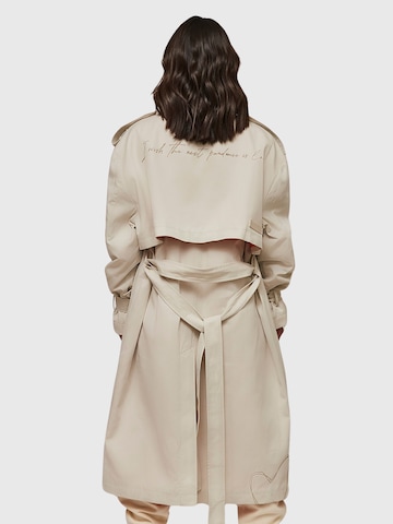 THE ODDS Tussenjas 'Trench Coat / LMTD Edition' in Beige