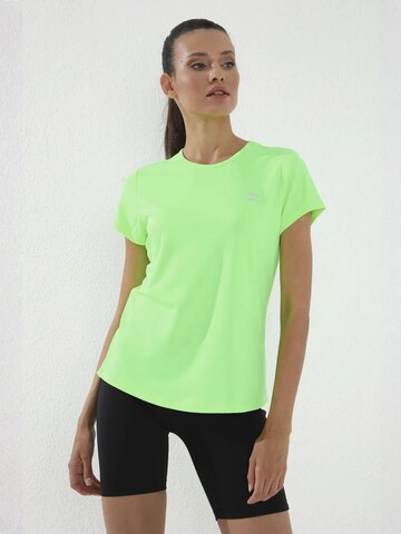 Tommy Life Shirt in Green: front