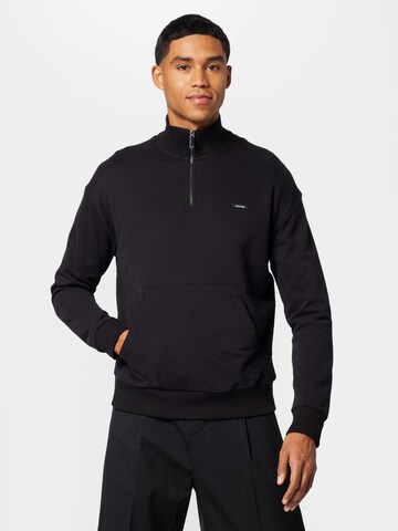 Calvin Klein Sweatshirt i sort: forside