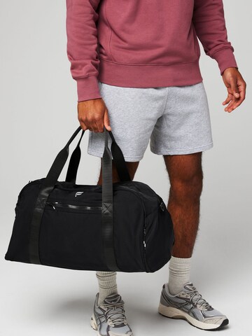 Fabletics BAG 'THE-OVERNIGHT-BAG' in Schwarz: Vorderseite