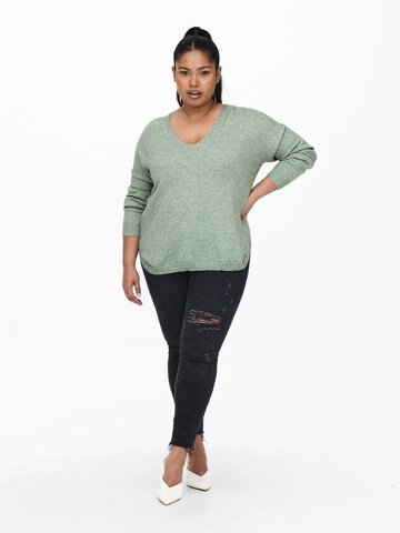 Pull-over 'Margareta' ONLY Carmakoma en vert