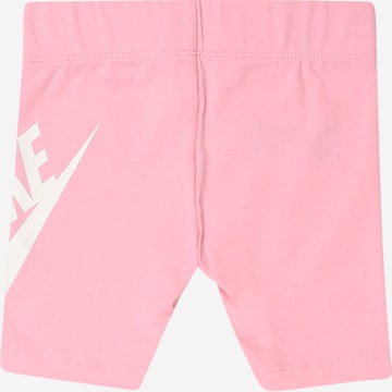 Nike Sportswear - regular Pantalón en rosa