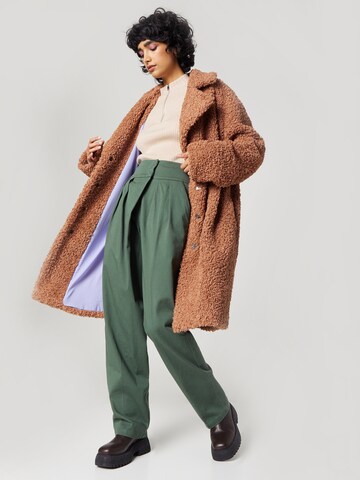 florence by mills exclusive for ABOUT YOU Loose fit Trousers 'Viola' in Green