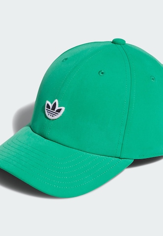 ADIDAS ORIGINALS - Gorra en verde