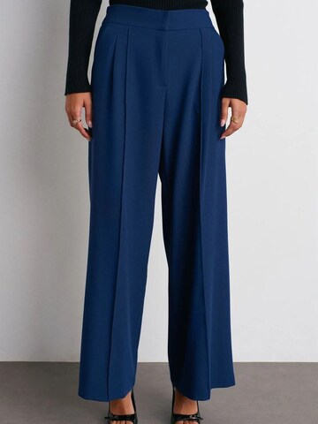 Wide leg Pantaloni di Dilvin in blu