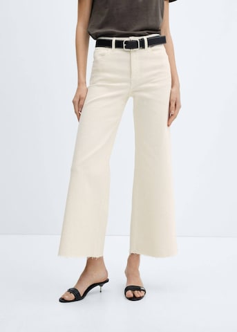 MANGO Wide Leg Farkut 'Sharon' värissä beige