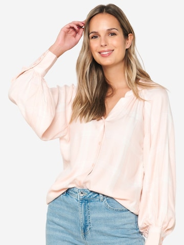 LolaLiza Blouse in Pink: front