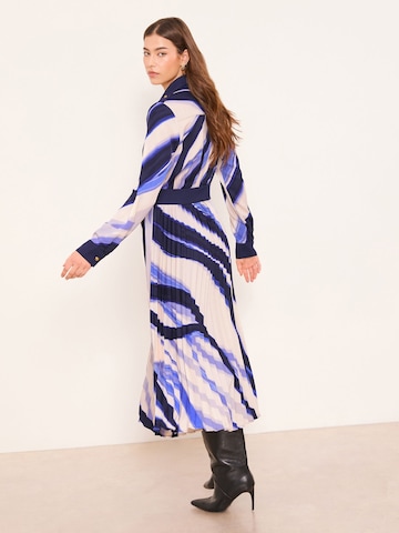 Lipsy Puseromekko värissä sininen