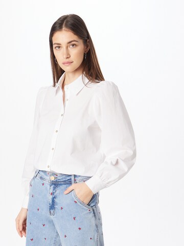 Sofie Schnoor Blouse in White: front