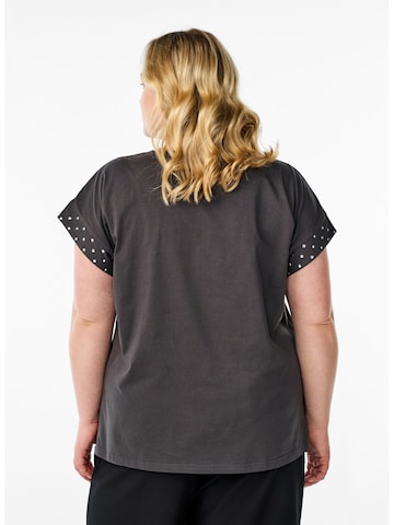 T-shirt 'Ebvina' Zizzi en gris