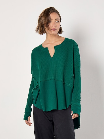 Haut ' ' Apricot en vert