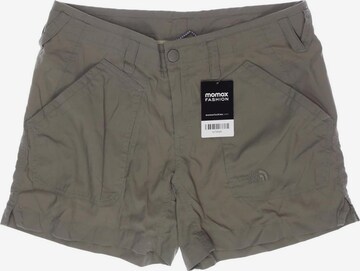 THE NORTH FACE Shorts in L in Green: front