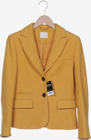 Madeleine Jacket & Coat in S in Yellow: front