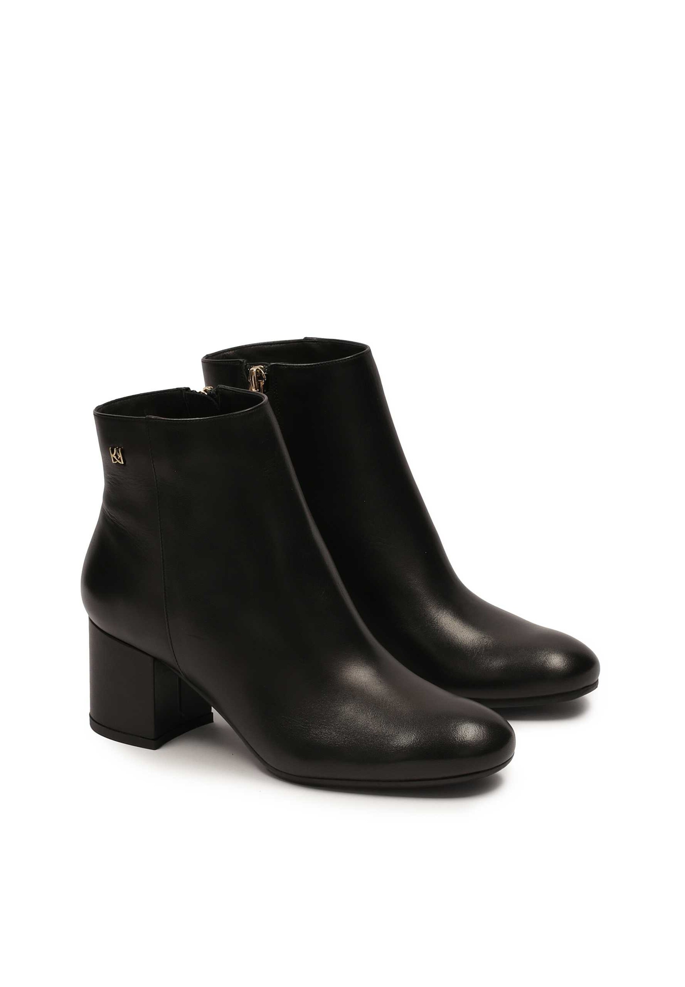 Kazar Ботинки в Черный