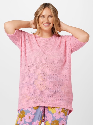 Pullover 'WHITNEY' di Vero Moda Curve in rosa: frontale