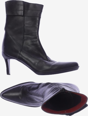 Sisley Dress Boots in 39 in Black: front