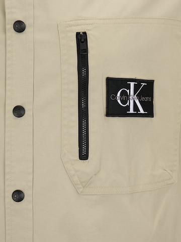 Comfort fit Camicia di Calvin Klein Jeans Plus in beige